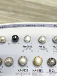 PW201 珍珠紐扣方尺剃毛型[鈕扣] 愛麗絲鈕扣 更多照片