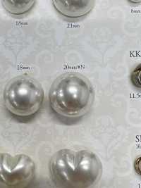 AZP6216 圓形配珍珠紐扣腳[鈕扣] 愛麗絲鈕扣 更多照片